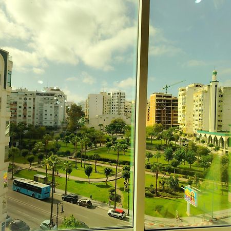 Nouveau Appartement Prestige Avec Vue Paronamique Tânger Exterior foto